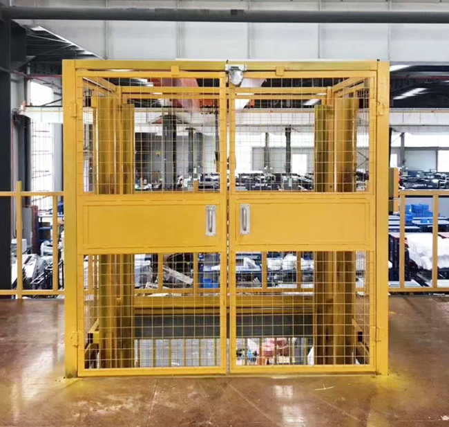 信阳智能导轨式升降机亮相